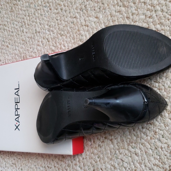 X-APPEALl,"Buttercup" black, size 6 - Picture 3 of 4